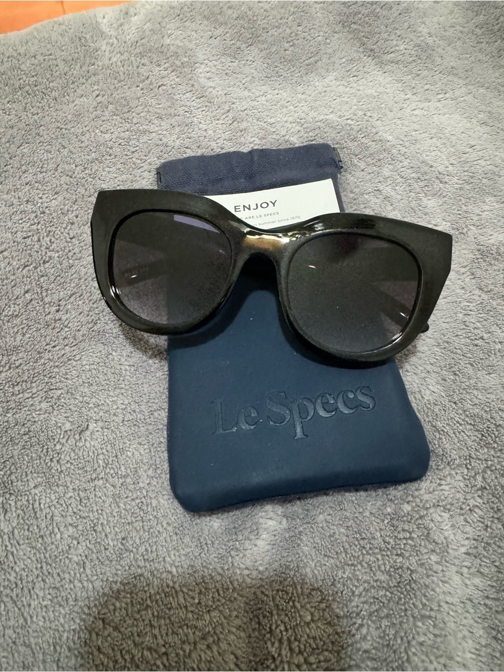 Le Specs Black AIR HEART Sunglasses